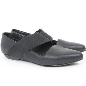 Eileen Fisher Women's Size 9 Pointy-toe Preppy Business Casual Leather Flat Shoe